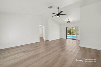 2910 Country Club Blvd in Cape Coral, FL - Building Photo - Building Photo