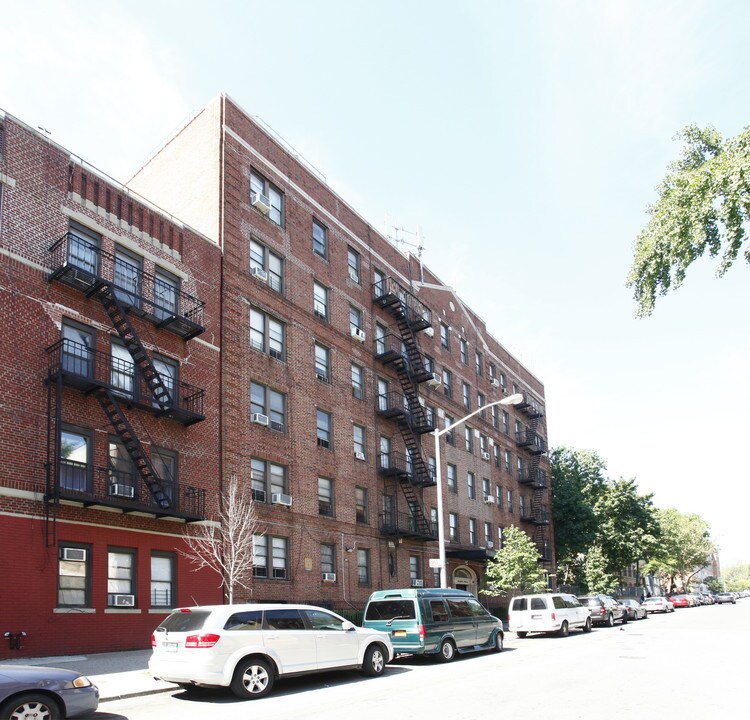 Mayfair House in Brooklyn, NY - Foto de edificio