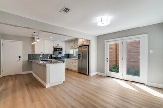 3217 Elizabeth St in Dallas, TX - Building Photo - Building Photo