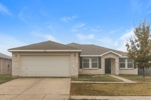 321 Daisy Ln in Burleson, TX - Building Photo