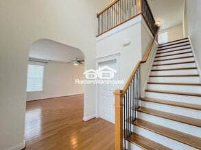 3711 E Ocean View Ave in Norfolk, VA - Building Photo - Building Photo