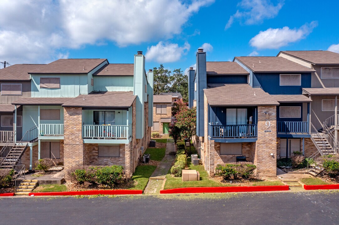 Abode in San Antonio, TX - Foto de edificio