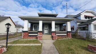 733 Black Ave in Flint, MI - Building Photo