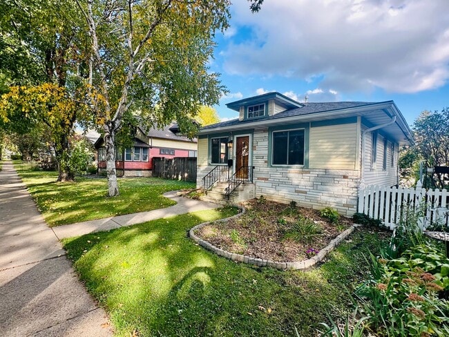 1464 Sheldon St in St. Paul, MN - Building Photo - Building Photo