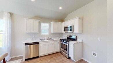 60 Jonathan Dr in Odenville, AL - Building Photo - Building Photo