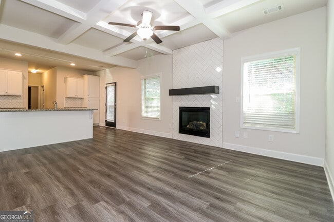 657 Overlook Gln Dr in Lawrenceville, GA - Building Photo - Building Photo