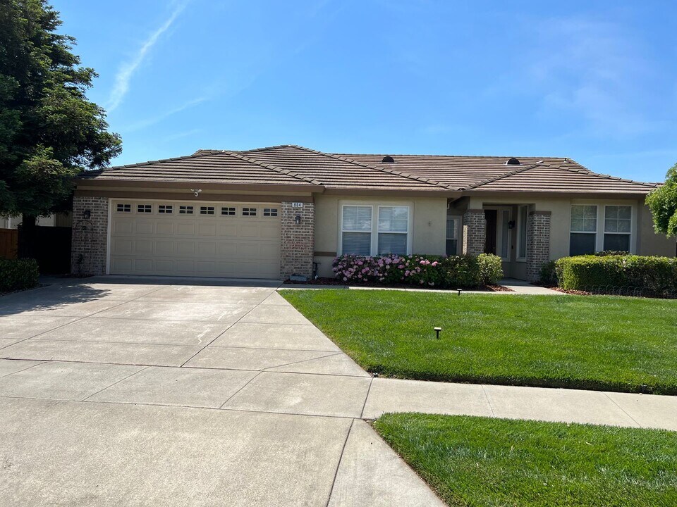 804 Antiquity Dr in Fairfield, CA - Building Photo