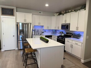 4997 W Daybreak Pkwy in South Jordan, UT - Building Photo - Building Photo
