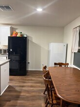 10310 Glimmer in Converse, TX - Foto de edificio - Building Photo