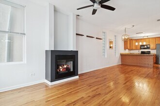 2249 W Monroe St in Chicago, IL - Building Photo - Building Photo