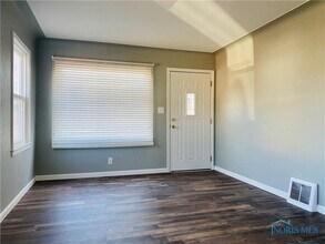 3263 Blackstone Dr in Toledo, OH - Building Photo - Building Photo