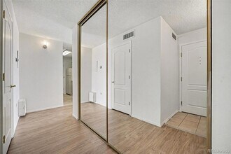 1020 15th St, Unit 35L in Denver, CO - Building Photo - Building Photo