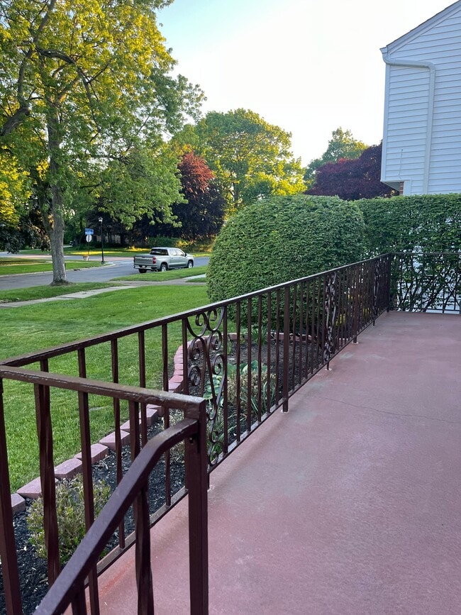 property at 46 Treehaven Rd