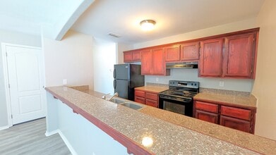 3601 N Arroyo Park Ln in Harlingen, TX - Foto de edificio - Building Photo
