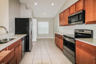 749 Nodding Shade Dr in Brooksville, FL - Building Photo - Building Photo