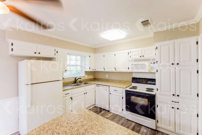 13030 Depew Rd in Gulfport, MS - Building Photo - Building Photo