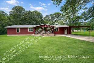 10271 TX-103 in Huntington, TX - Building Photo