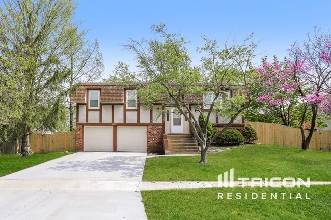 property at 20163 S Jonquil Ln