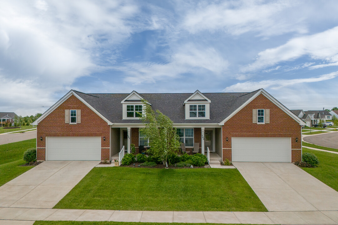 Symphony Bay in Lake Geneva, WI - Building Photo