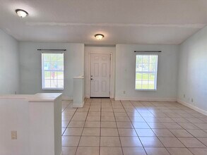 5906 Spruce Dr in Fort Pierce, FL - Building Photo - Building Photo