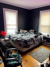 160 Hyde Park Ave, Unit 3 in Boston, MA - Building Photo - Building Photo