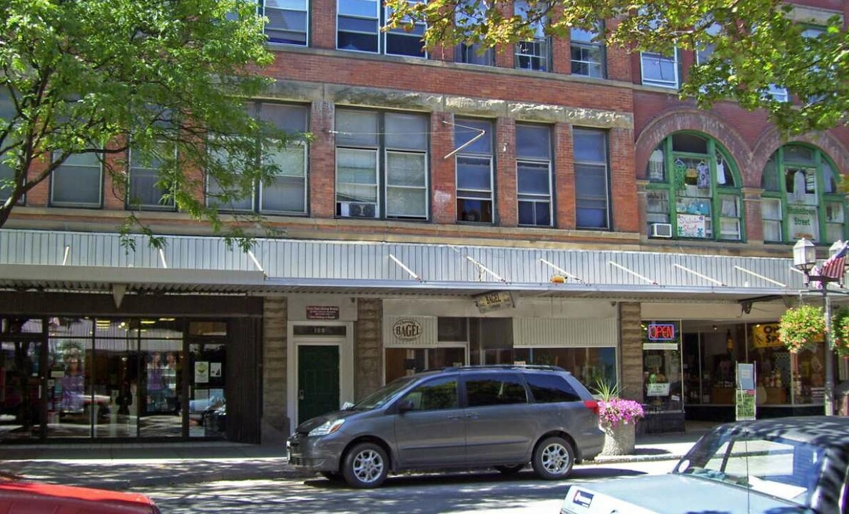 169 Main St in Oneonta, NY - Building Photo