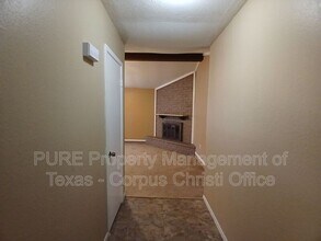 2730 Tumbleweed Dr in Corpus Christi, TX - Building Photo - Building Photo