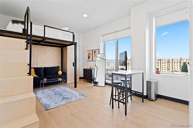 property at 1200 Lincoln St