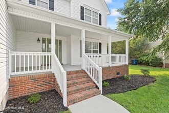 111 Rockford Ct in Jacksonville, NC - Building Photo - Building Photo