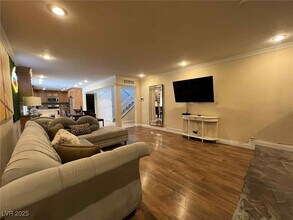 2419 E Vegas Valley Dr in Las Vegas, NV - Building Photo - Building Photo