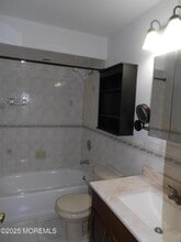 30 Brunswick Dr in Howell, NJ - Building Photo - Building Photo