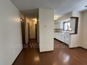 9 Old Orchard Ln in Glen Carbon, IL - Building Photo - Building Photo