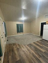 36655 Edgington Rd in Soldotna, AK - Building Photo