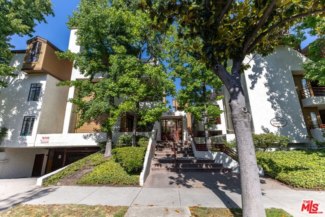 property at 400 N Louise St