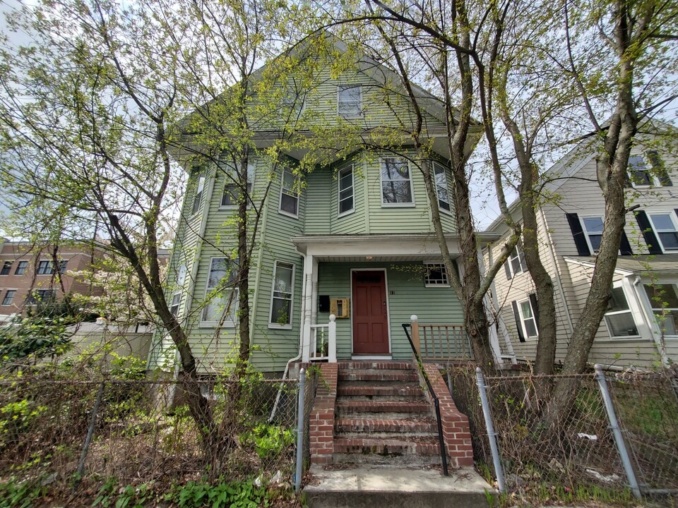 12 Bennett St, Unit 3 in Boston, MA - Building Photo
