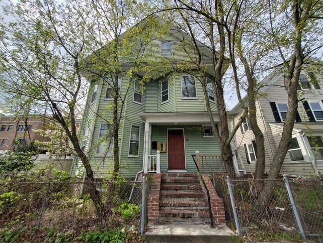 property at 12 Bennett St