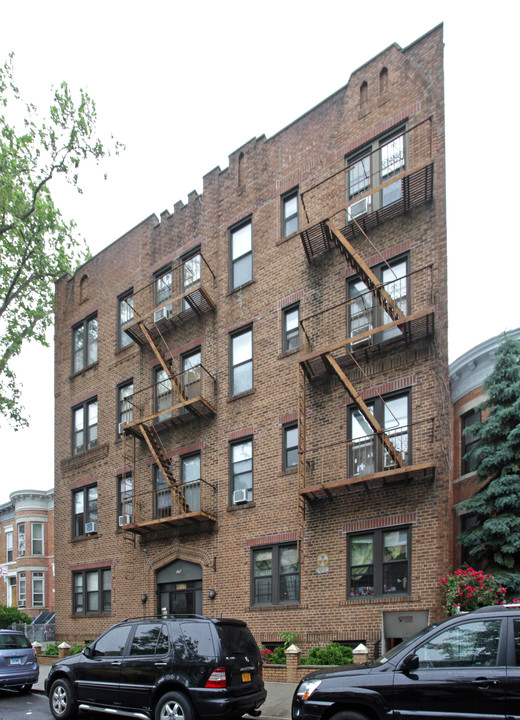 325 76th St in Brooklyn, NY - Building Photo