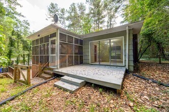 406 N Estes Dr in Chapel Hill, NC - Building Photo - Building Photo