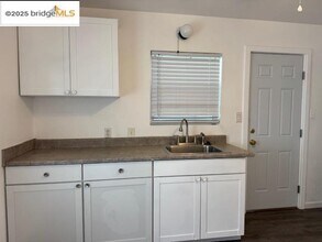 417 W 19th St in Antioch, CA - Building Photo - Building Photo