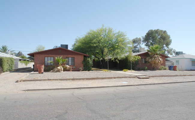 2532-2536 E Linden St in Tucson, AZ - Building Photo - Building Photo