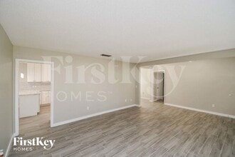 1010 Anna Ave in Orange Park, FL - Building Photo - Building Photo