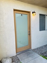 32655 Aurora Vista Rd in Cathedral City, CA - Building Photo