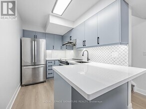 415 Jarvis St in Toronto, ON - Building Photo - Building Photo