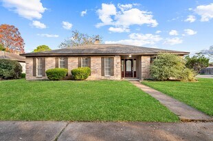 9302 Claridge Dr in Houston, TX - Building Photo