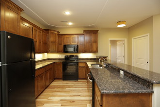 River Birch Apartments in Columbia, MO - Building Photo - Interior Photo