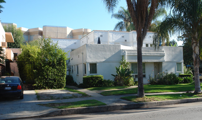 1392 Veteran Ave in Los Angeles, CA - Building Photo - Building Photo