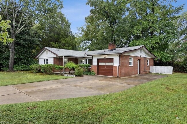 73 Stanley Dr in Newport News, VA - Foto de edificio - Building Photo