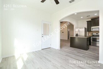 6281 Begonia in New Braunfels, TX - Foto de edificio - Building Photo