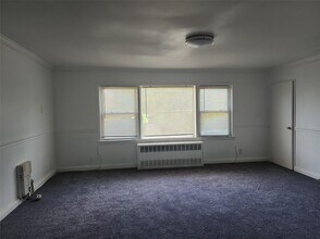 139-54-139225 225th St in Queens, NY - Foto de edificio - Building Photo