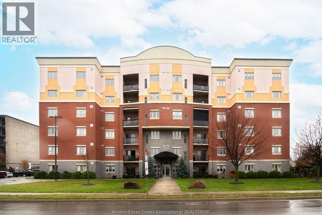 property at 1855 Normandy St